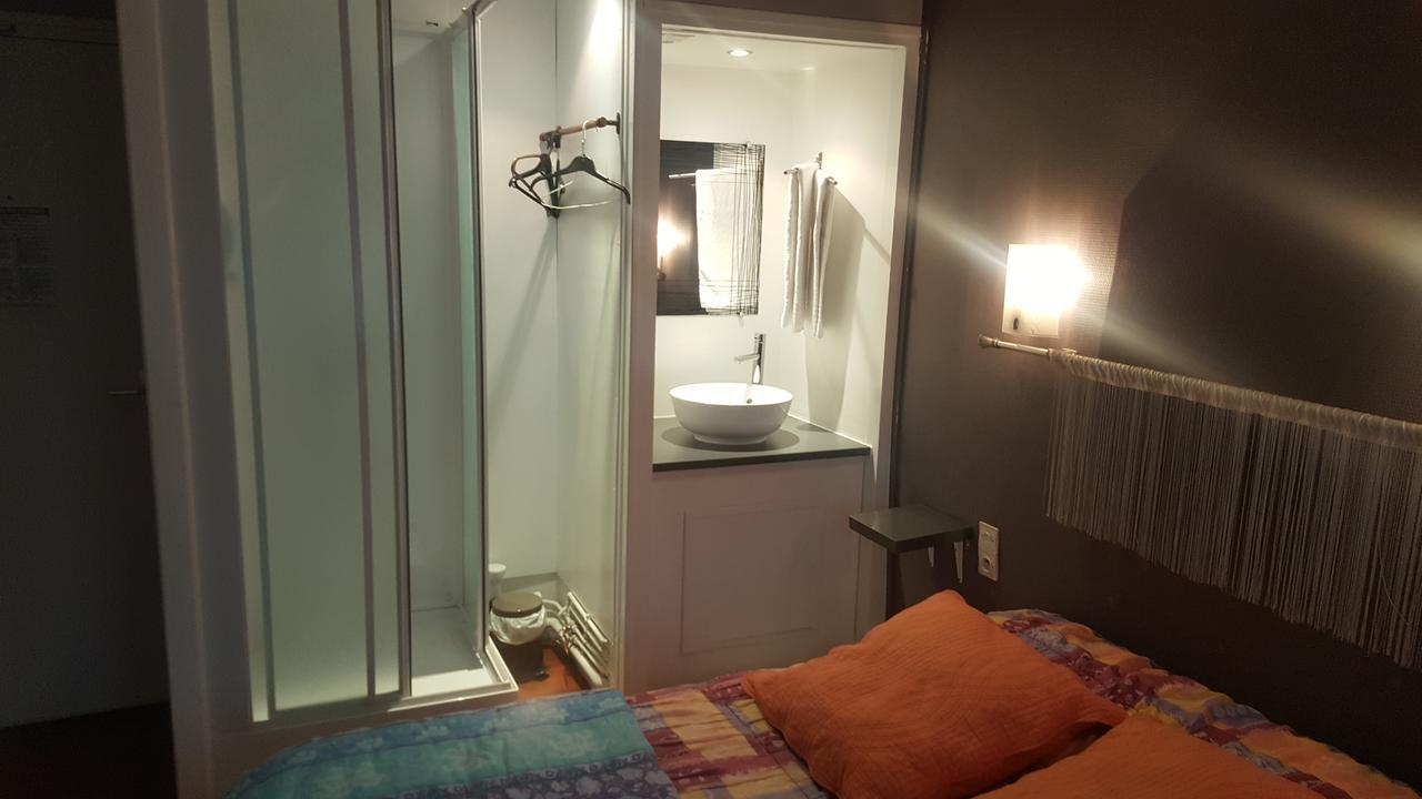 Hotel Des Voyageurs Mayenne Dış mekan fotoğraf